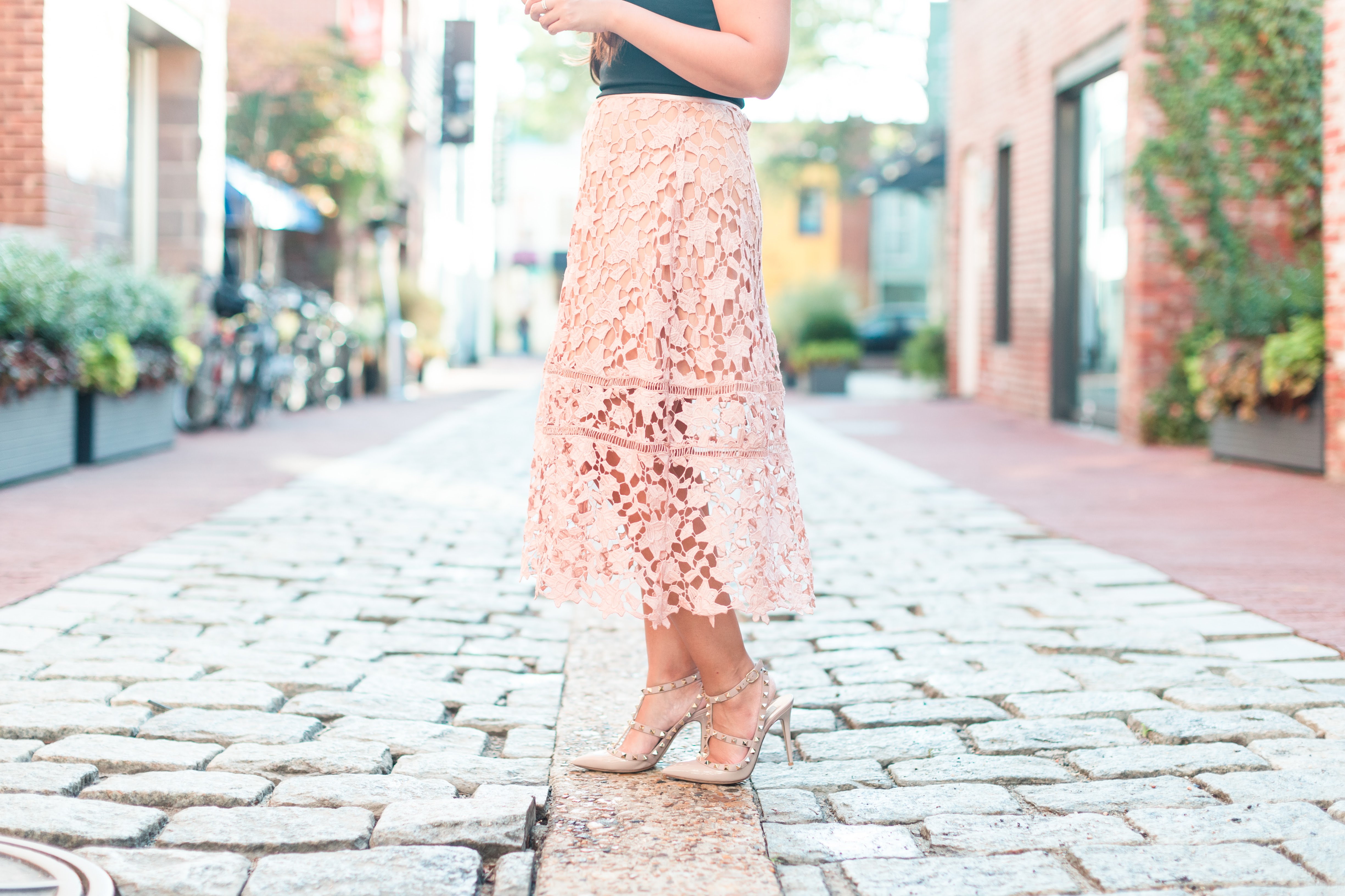 Missguided Pink Crochet Skirt - Stylista Esquire - @stylistaesquire